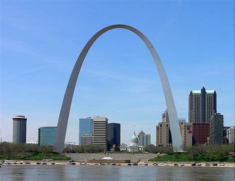  Le Gateway Arch : Un Monument Gigantesque Symbole de l’Expansion Vers l'Ouest!