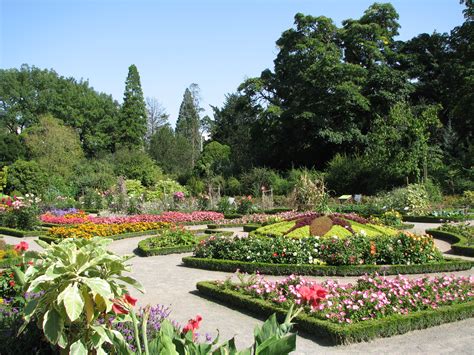 Le Jardin Botanique de Changzhou: Une Oasis verdoyante et un paradis floral !