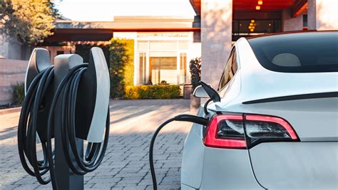 Where Can I Charge My Electric Car for Free: Exploring the Possibilities and Beyond